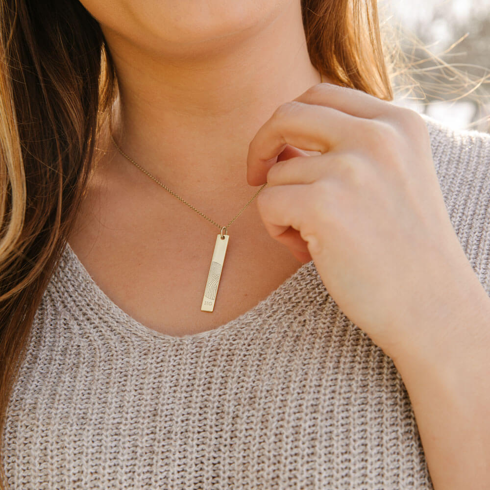 14k Yellow Gold Vertical Bar Pendant – LegacyTouch