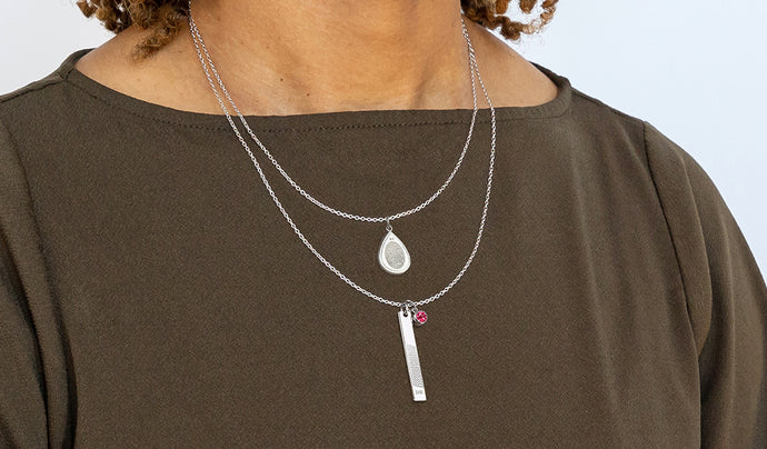 Step-by-Step Guide to Layering Necklaces