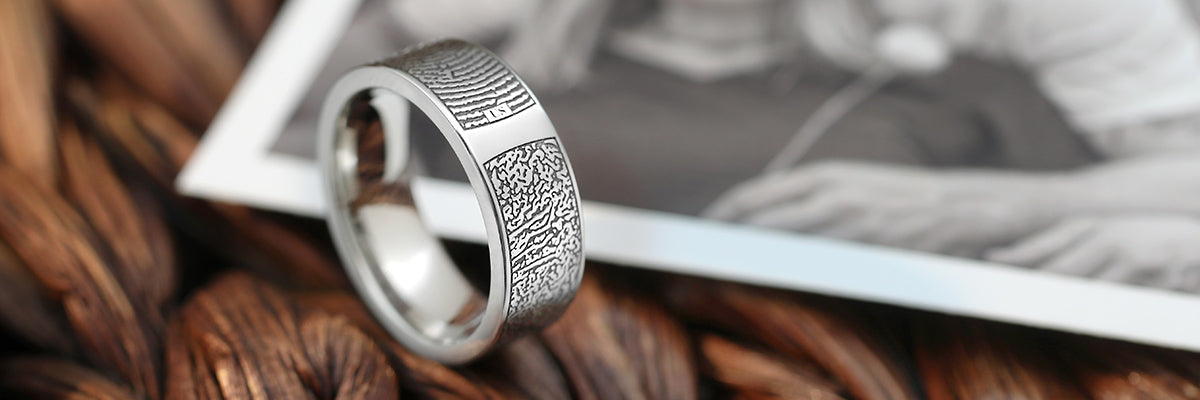  Personalized Jewelry with Two Fingerprints 