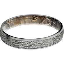 Titanium + Satin Finish + RealTree AP