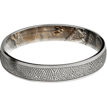 Stainless Steel + Satin Finish + RealTree AP