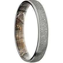 Stainless Steel + Satin Finish + RealTree AP